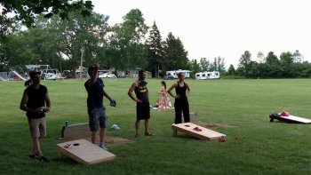 cornhole game